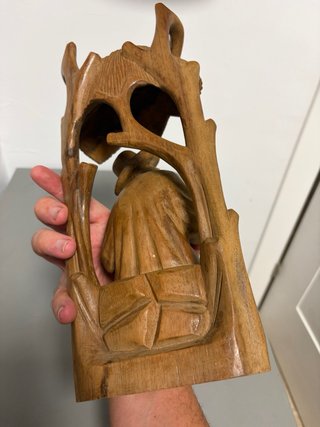 Figura de madera tallada antigua