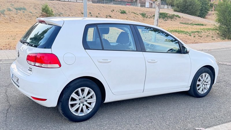 Volkswagen Golf 2010, foto 25