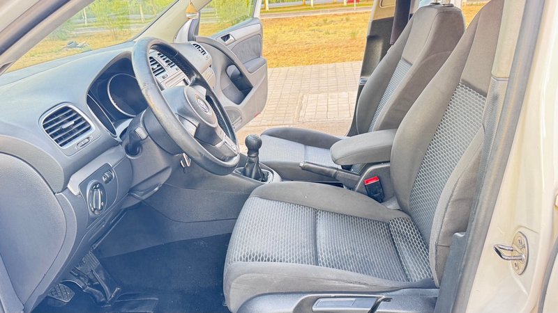 Volkswagen Golf 2010, foto 22