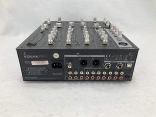 mesa mezclas vonyx stm7010