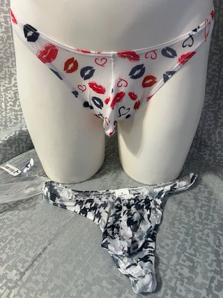 2Calzoncillo Tanga Estampado Corazones y Labios