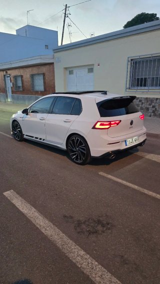 Volkswagen Golf 2021