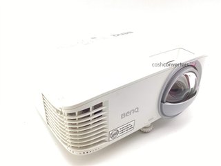 mini proyector benq mx808st