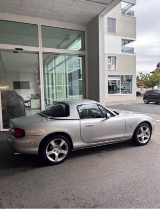 Mazda MX-5 2005