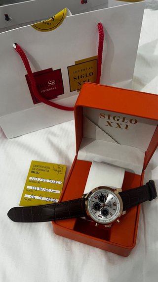 Reloj Siglo XXI Dorado y Marrón