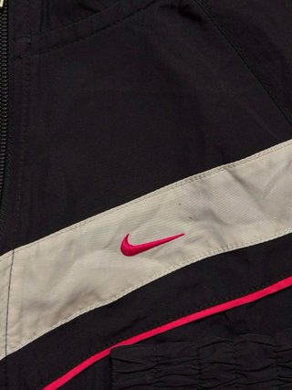 Chaqueta deportiva Nike negra Talla XS
