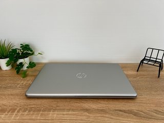 HP 15s • 2023 • 8GB RAM • 256GB SSD • Full HD