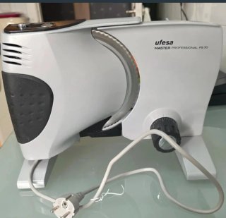 Cortadora de fiambre Ufesa FS 70