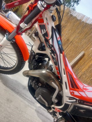Beta Evo 300 2T trial moto