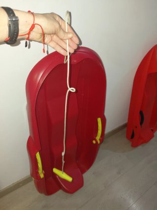 Trineo rojo 2 plazas con cuerda