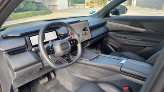 LYNK&CO 08 1.5 PHEV CORE 5P