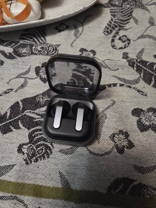 Vendo o Cambio Samsung Galaxy Buds4 Pro FACTURA