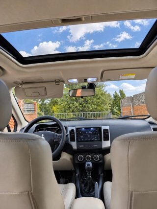 Mitsubishi Outlander 2008
