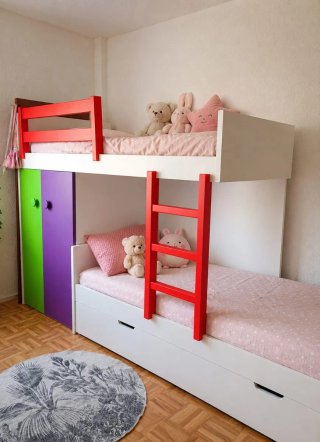 Litera madera maciza con armario y 3 camas