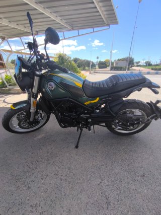 Benelli Leoncino 500 Trail Negra/Amarilla
