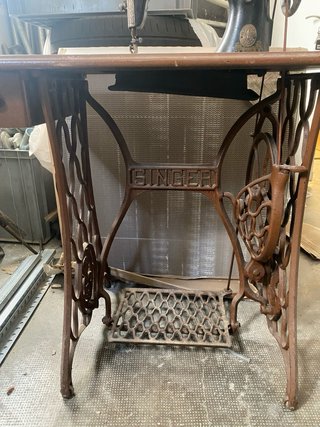 Máquina de coser Singer antigua