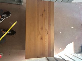 Mesa de centro y auxiliar j