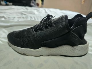 Zapatillas Nike Huarache Negras y Blancas