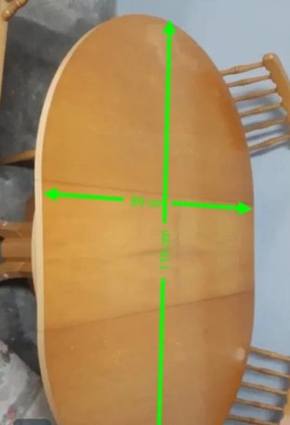 Mesa redonda de madera con 4 sillas