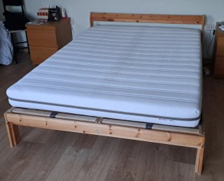 Cama Neiden 140x200 con somier y colchón