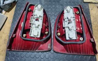 Pareja Pilotos Traseros Skoda Superb 3U4