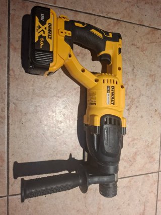 Trapano a percussione DeWalt 18V XR Li-Ion