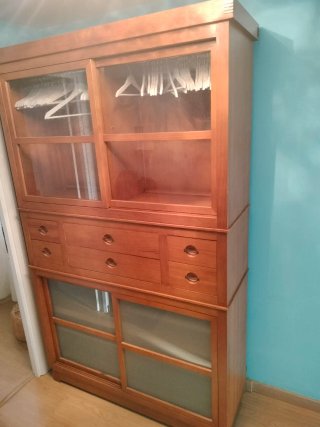 Mueble aparador desmontable madera y cristal