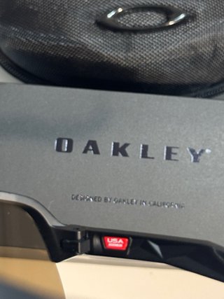 Occhiali da sole Oakley Sutro Lite