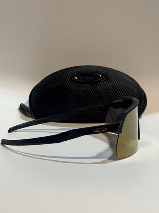 Occhiali da sole Oakley Sutro Lite