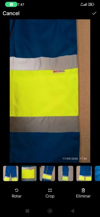 2 Pantalónes  de trabajo azul y amarillo.