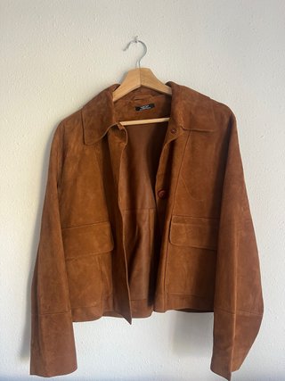 Chaqueta de piel marrón