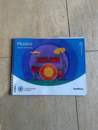 Pack de libros Santillana de sexto de primaria.