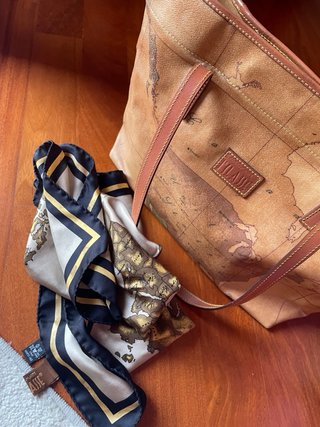 Borsa con stampa mappa a spalla