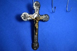 Crucifijo Eberle Antiguo Lobulado Bitono