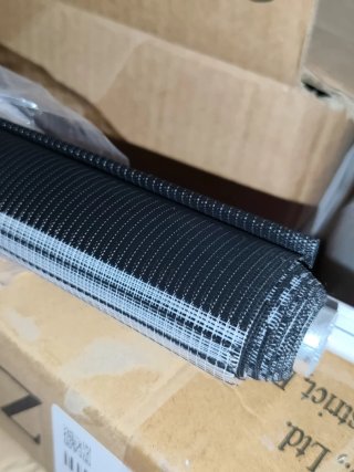 Tende a rullo a righe bianco e nero