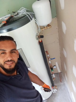 Fontanero y electricista