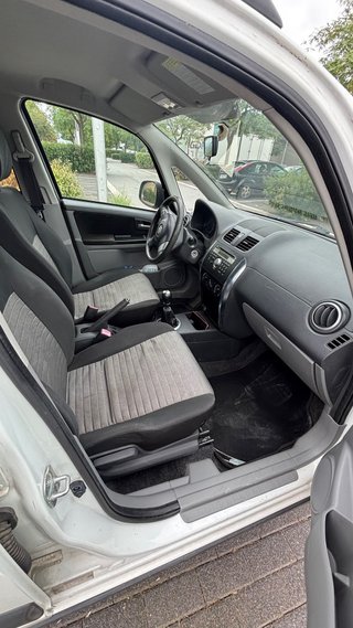 Suzuki SX4 en perfectas condiciones!