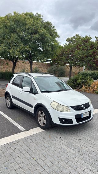 Suzuki SX4 en perfectas condiciones!