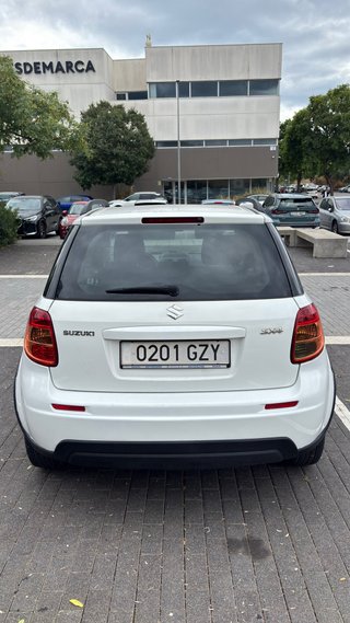 Suzuki SX4 en perfectas condiciones!