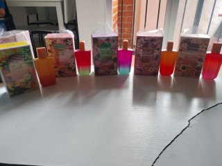 Perfume Vesuvió PM Rosa y Turquesa