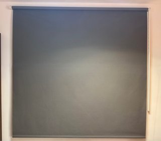 Estor gris oscuro Ikea