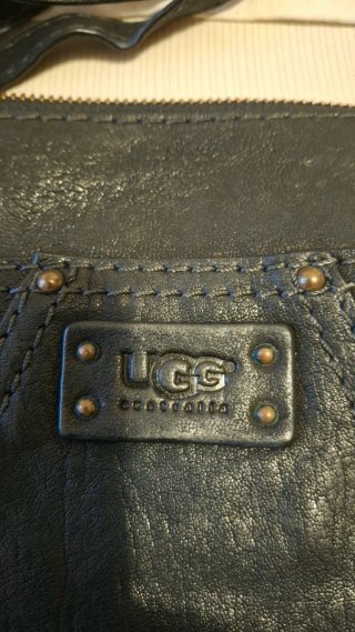 Borsa tracolla UGG pelle nera vintage