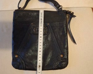 Borsa tracolla UGG pelle nera vintage
