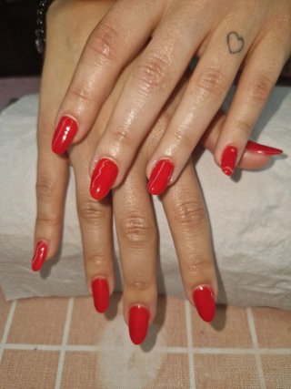 Manicura pedicura semipermanente