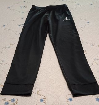 Chándal original Jordan, talla 13 a 15 años.