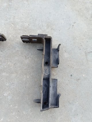 Apoios parachoques dianteiro Peugeot 106 GTI/XSI
