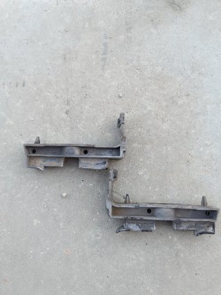 Apoios parachoques dianteiro Peugeot 106 GTI/XSI