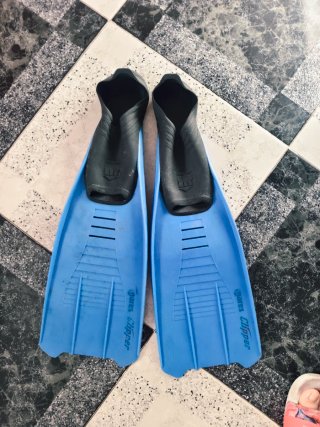 Traje de neopreno Cressi infantil , pesas y aletas