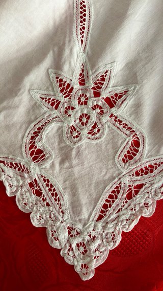 Tovaglia vintage ricamo intaglio a mano