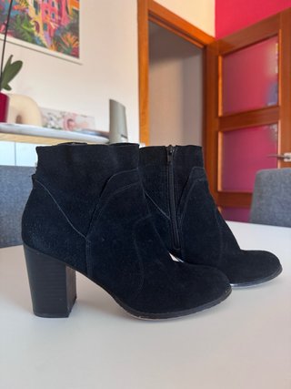 Botines negros tacón talla 39